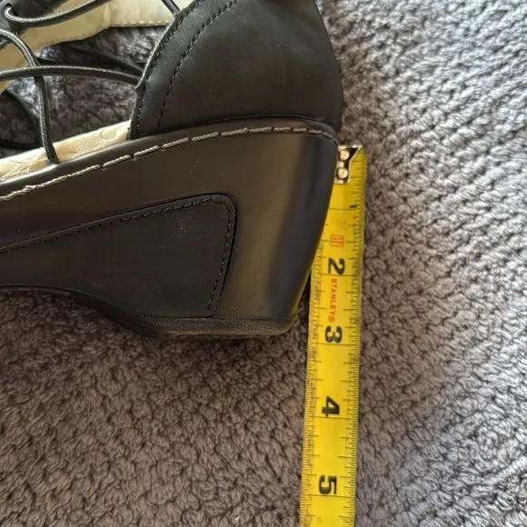 JBU by Jambu Nelly Black Cutout Wedge Sandals Size 9 Memory Foam Comfort Zip