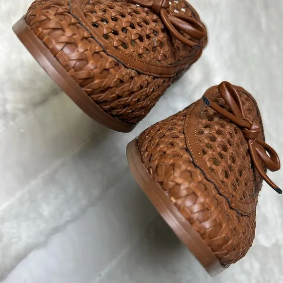 JCREW Woven Bow Loafer Flat Women 7.5 Vegan Leather Preppy Career Classic Cognac