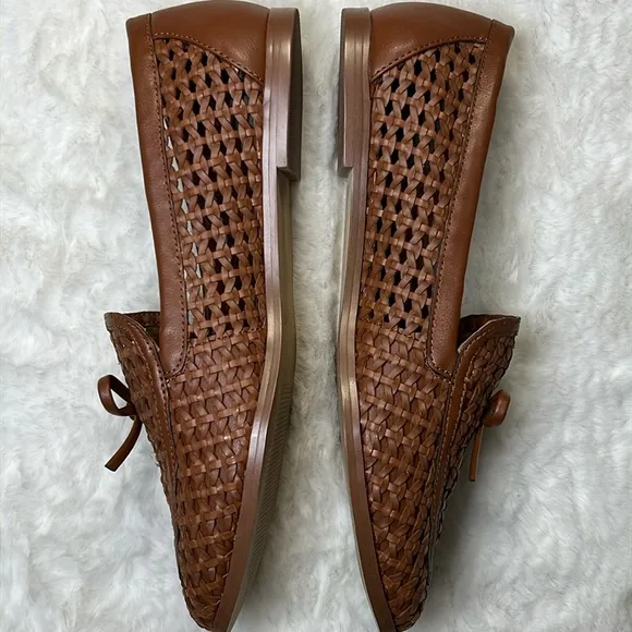 JCREW Woven Bow Loafer Flat Women 7.5 Vegan Leather Preppy Career Classic Cognac