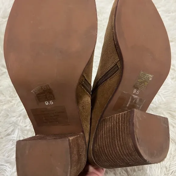 Jeffrey Campbell Guinn Sherpa-Lined Boots - size 9.5