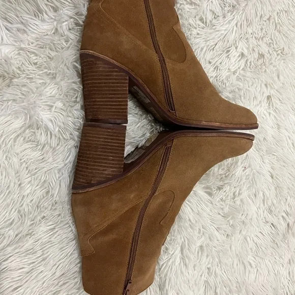 Jeffrey Campbell Guinn Sherpa-Lined Boots - size 9.5