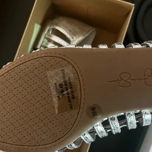 JESSICA SIMPSON CRINAH vegan sliver flats