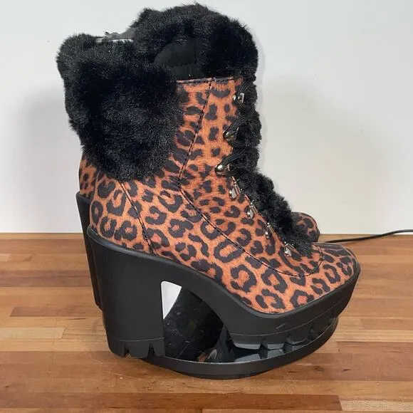 Jessica Simpson Mikah Platform Combat Boots 7m Animal print