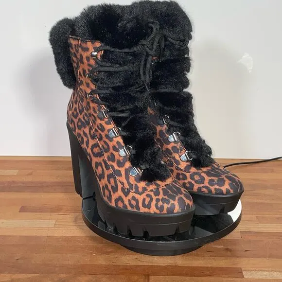 Jessica Simpson Mikah Platform Combat Boots 7m Animal print