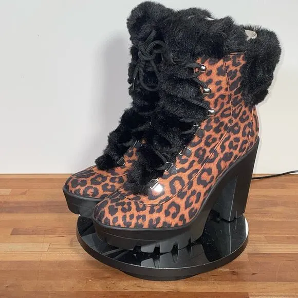 Jessica Simpson Mikah Platform Combat Boots 7m Animal print