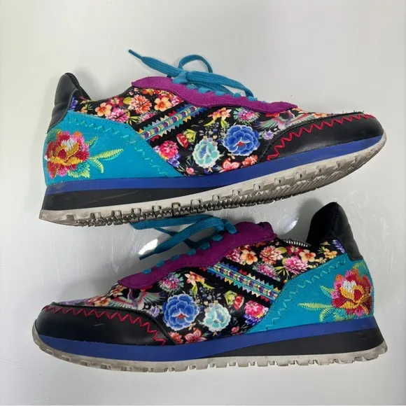 Johnny Was Keya Colorful Embroidered Leather Suede Lace Up Sneakers Size 8.5