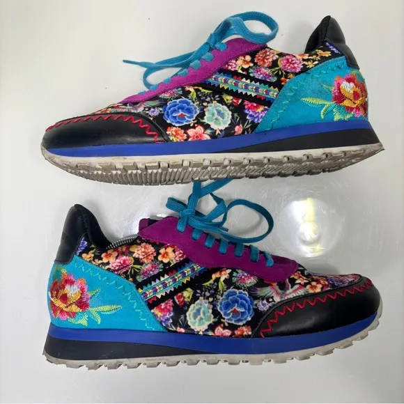 Johnny Was Keya Colorful Embroidered Leather Suede Lace Up Sneakers Size 8.5