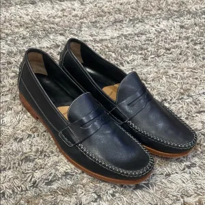 Johnston and Murphy sheepskin Men's Black Leather Loafers sz 12M great condition