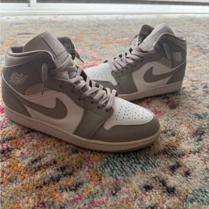 Jordan 1 “Linen” Men’s 13