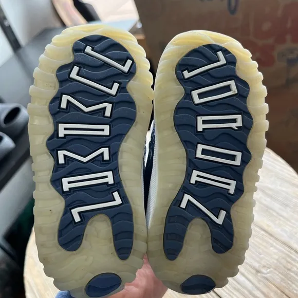 Jordan 11 Retro Low Diffused Blue (TD) 6C