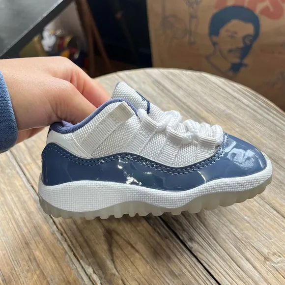 Jordan 11 Retro Low Diffused Blue (TD) 6C