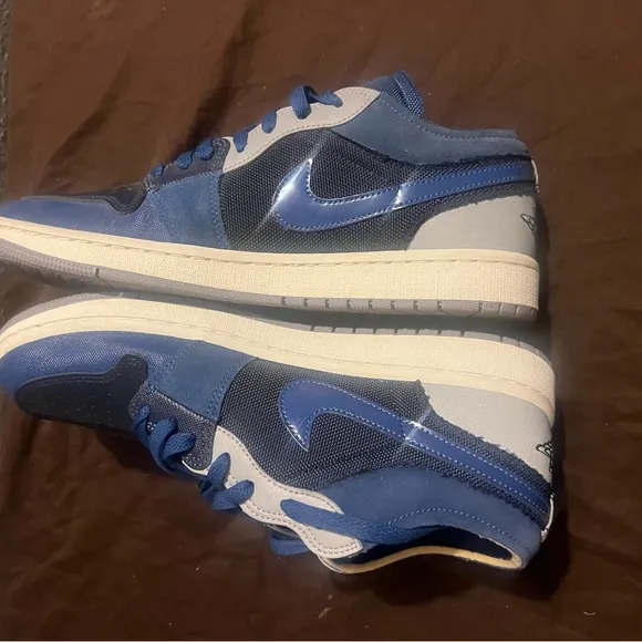 Jordan Blue Low-Top Sneakers Classic Design Air Jordan 1 Low SE Craft