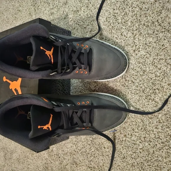 Jordan Retro 3 Fear (2023) 12.5M - Pre-owned WORN ONCE