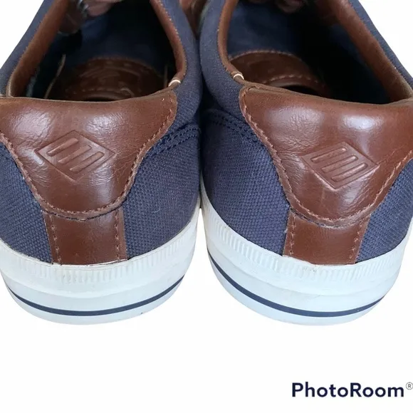 𝅺JOSEPH Abboud Parkers Navy Canvas Sneakers Size 8