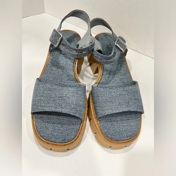 Journee Collection Womens Tillee Heeled Sandals. Size 11.‎  Color: Light Denim