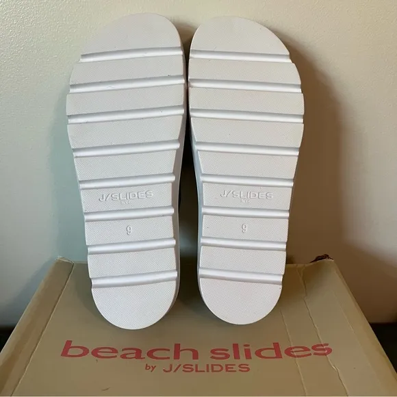 JSlides Beach Slides Silver Metallic Sandals Size 9