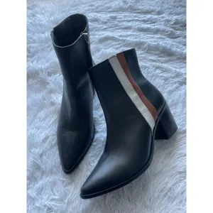 KAANAS Women's Black Leather Ankle Boots With Side Stripes &amp; Block Heel Size 6M