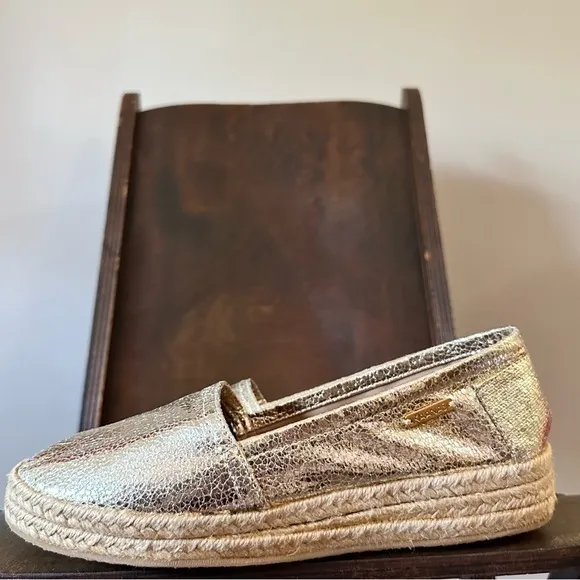 KAANAS Womens gold Metallic Espadrilles Loafers Slip On Shoes Sz US 37 or 7 NBW