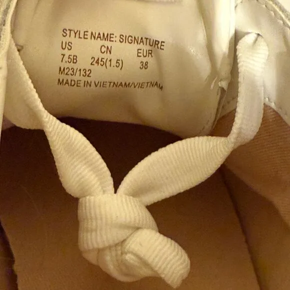 Kate Spade Signature Sneakers True White Black Size 7.5 Women