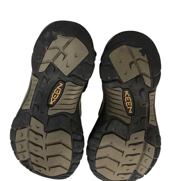 Keen Newport H2 Sport Sandals Water Shoes Black/Olive Green US 8.5 EU 41