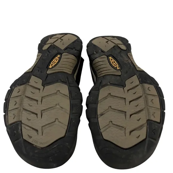 Keen Newport H2 Sport Sandals Water Shoes Black/Olive Green US 8.5 EU 41