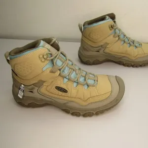 KEEN Women’s Targhee IV Mid Waterproof Hiking Boots Beige Size 11 – NWT