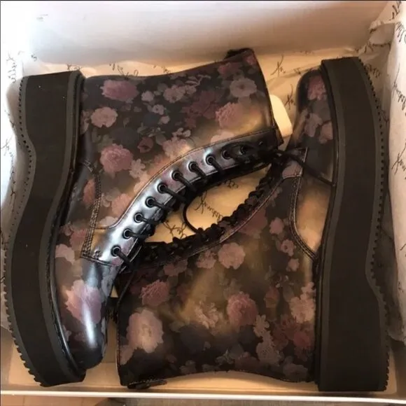 KENDALL &amp; KYLIE FLORAL COMBAT BOOTS.  NEW