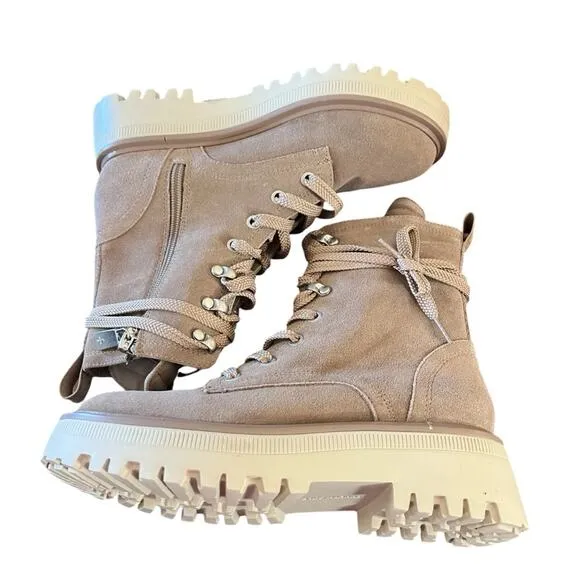 Kenneth Cole Radell Lace Up Suede Combat Boots Lug Sole NEW Size 5.5