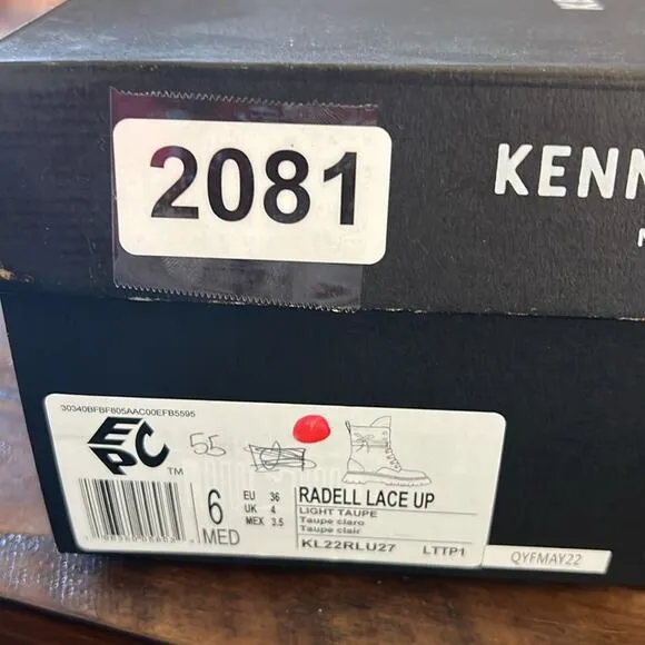 Kenneth Cole Radell Lace Up Suede Combat Boots Lug Sole NEW Size 6