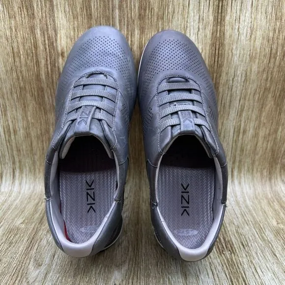 Kizik Boston Men's Size 9.5 Hands Free Slip On Grey‎ White Sneakers Shoes Casual