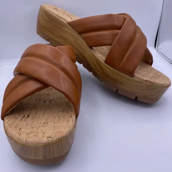 Korks platform leather cork slide tan sandals women Size 11M