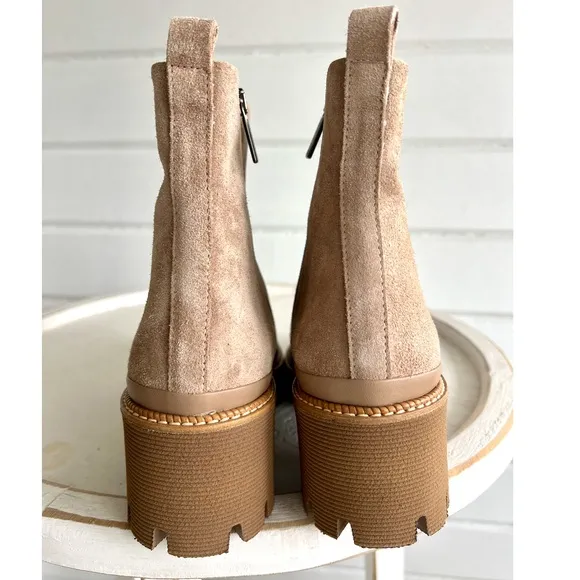 LA CANADIENNE Pasha Leather Booties with Lug Soles -NWOB - 40/ 9.5