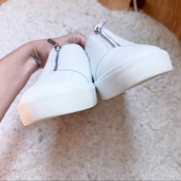 LAFAYETTE 148 White Pebbled Grain Leather Bade Sneaker Size 9.5