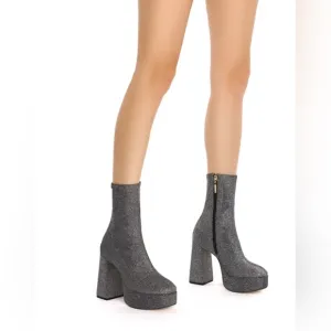 Larroude Dolly Platform Stretchy Silver Boots 👢