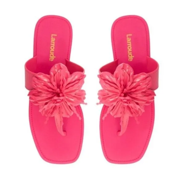 LARROUDE Hibiscus Flower Flip Flop Sandals in Pink Size 6/7