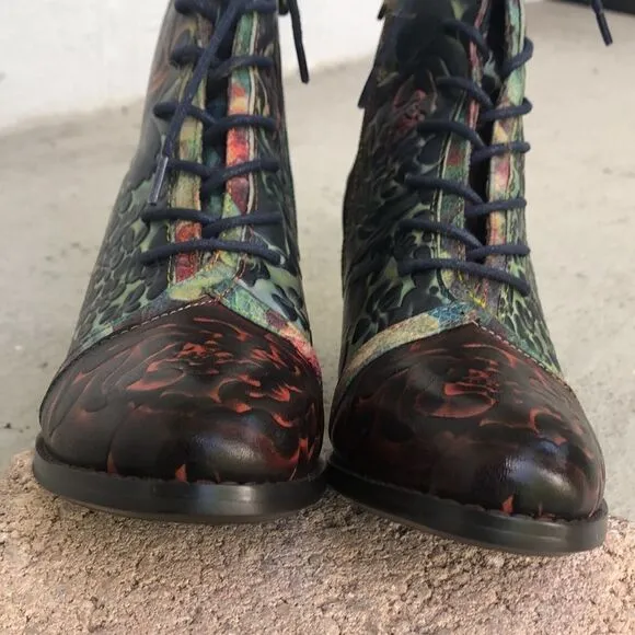 L’Artiste hand painted ankle boots