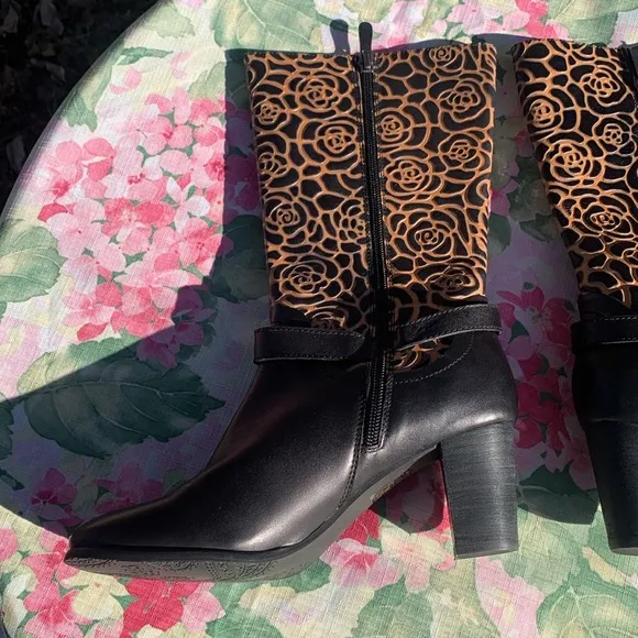 L’Artiste Leather Embossed Flowers Heeled Boots Size 37
