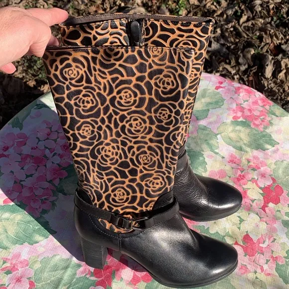 L’Artiste Leather Embossed Flowers Heeled Boots Size 37