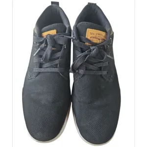 Levi's Black Sneakers Minimalist Design Comfortable