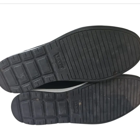 Levi's Black Sneakers Minimalist Design Comfortable