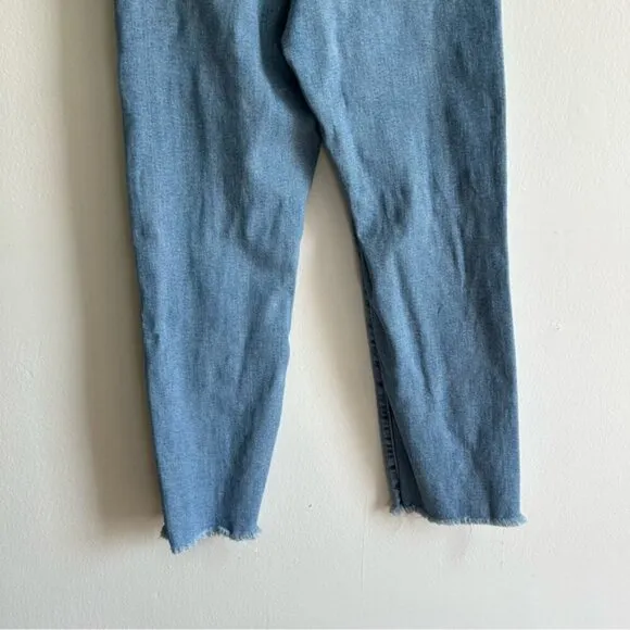 Levi’s Sz 27 Ribcage Straight Ankle Distressed Raw Hem Denim Jeans