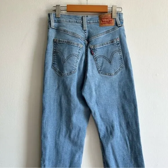 Levi’s Sz 27 Ribcage Straight Ankle Distressed Raw Hem Denim Jeans