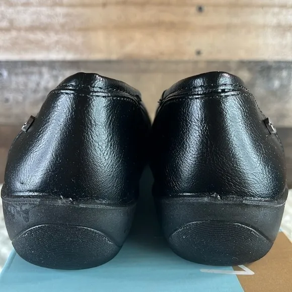 Life Stride Loyal Flat Black Vegan Flats Women's Size 8 N