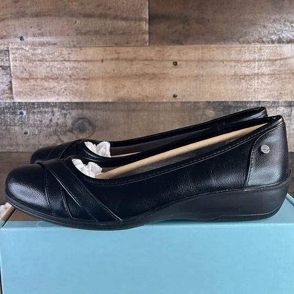 Life Stride Loyal Flat Black Vegan Flats Women's Size 8 N