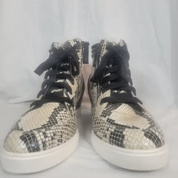 Linea Paolo Women's Niya Wedge Sneakers Cream Snakeskin Print Leather Lace sz 9