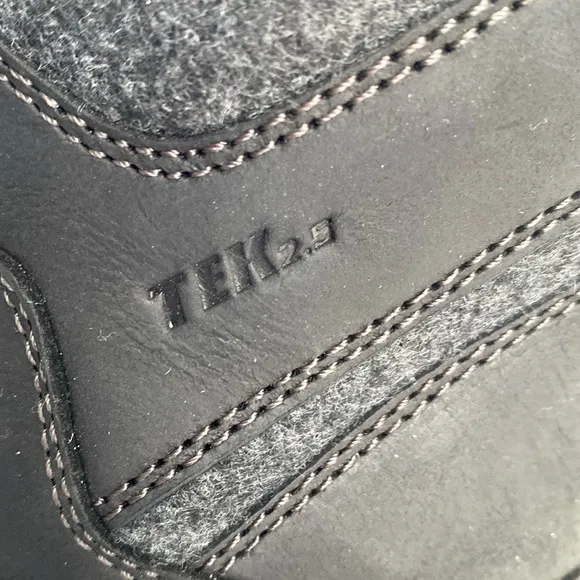L.L. Bean Storm Chaser 4 ArticGrip Boots - Size 11 Medium - NWOT