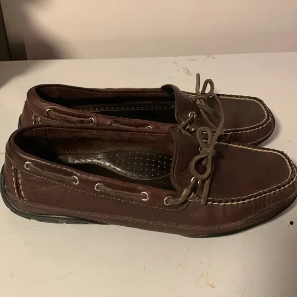 L.L.Bean lace up leather loafers. Size 9 1/2D
