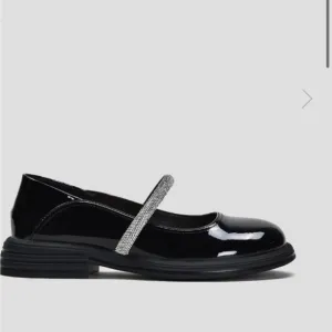 Loafers made of patent leather