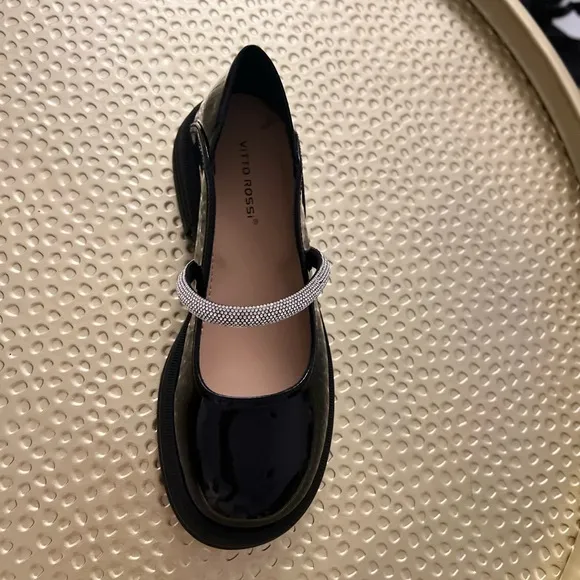 Loafers made of patent leather