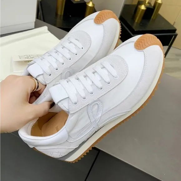 Loewe Women's Flow runner in suede and nylon White
